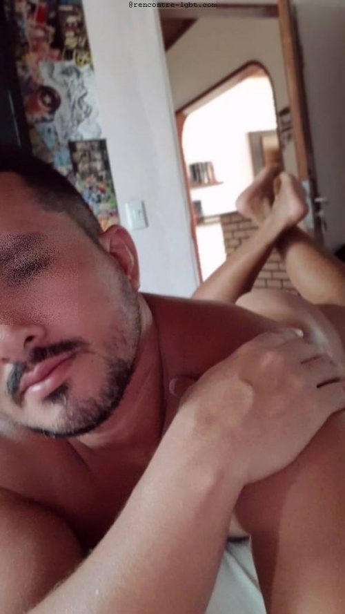 Beau gosse cherche trip et délire uro